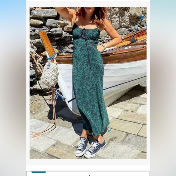 Elegant Green Paisley Dress - Picture 3 of 8